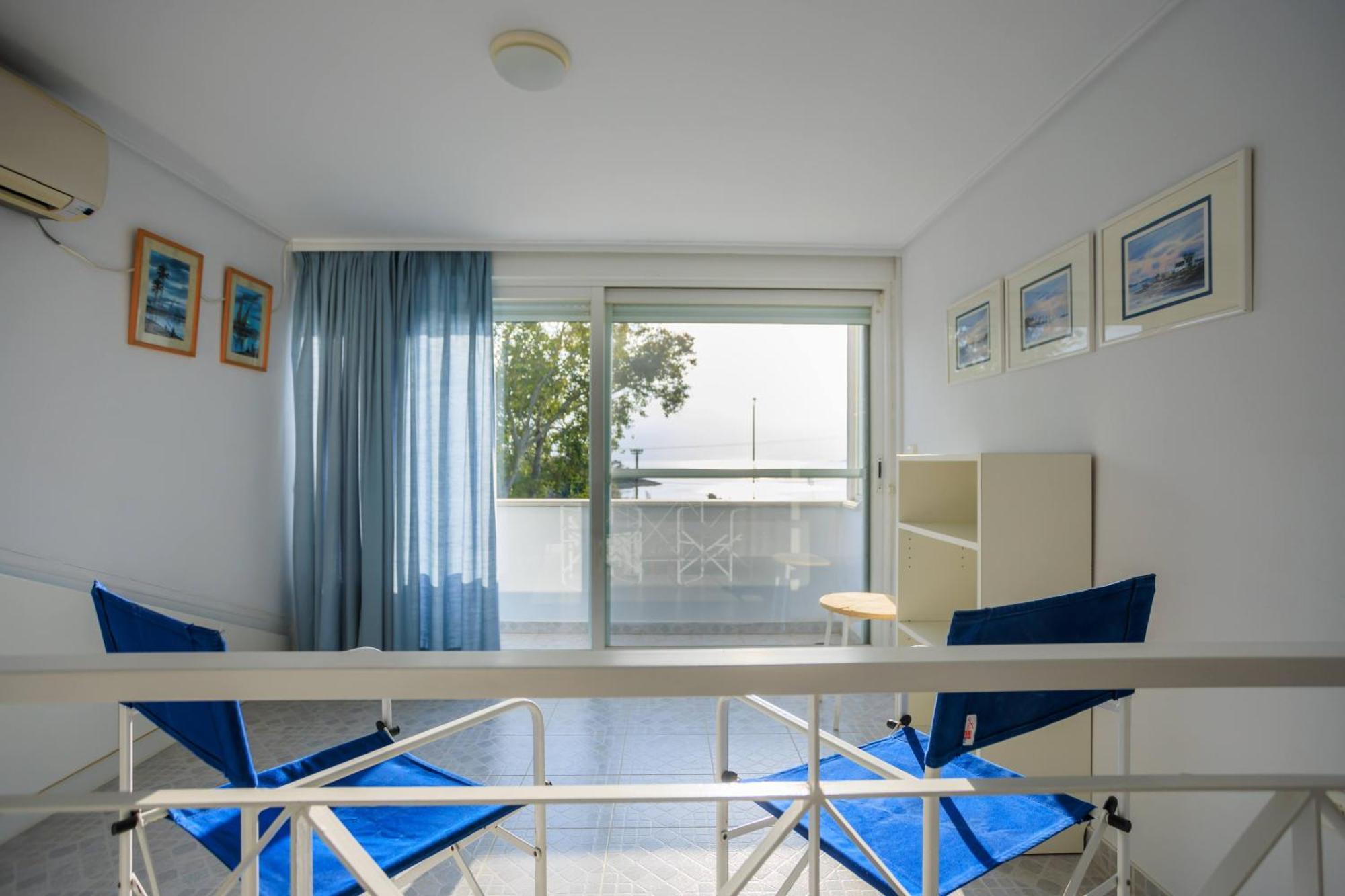 Lagonisi Beach House Kalivia Thorikou Номер фото
